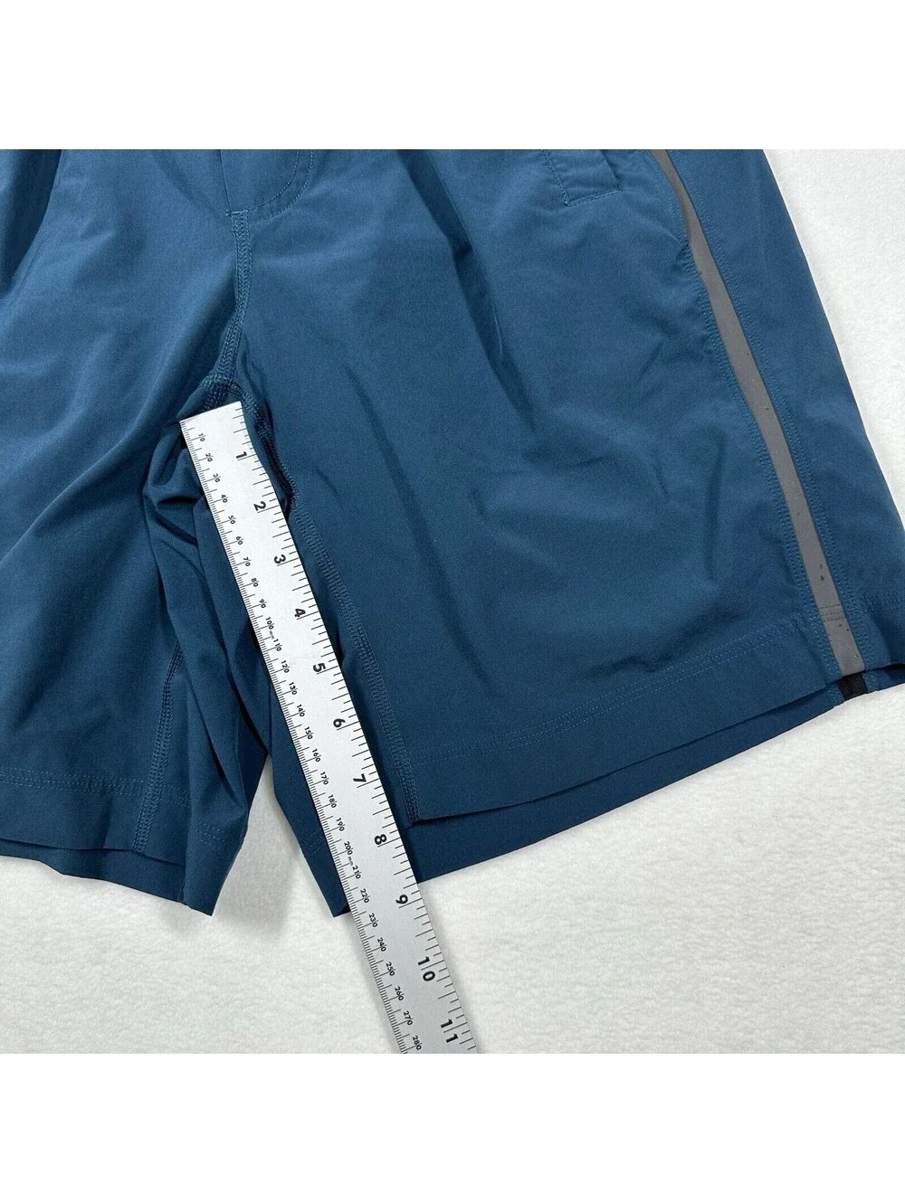 Lululemon Men's Pace Breaker Short 9'' Liner Turquoise Size M